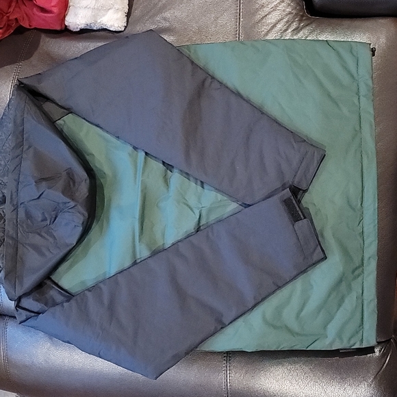 NWT Vans Torrey thermal jacket winter jacket - Picture 6 of 6